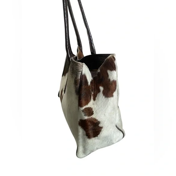 Maurizio Taiuti Cowhide Tote in White and Brown with Dark Brown Trim - Picture 8 of 13